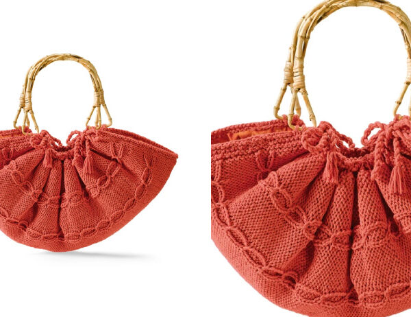 Knit Wooden Handle Tote [FREE Knitting Pattern] | learnknittingonline.com